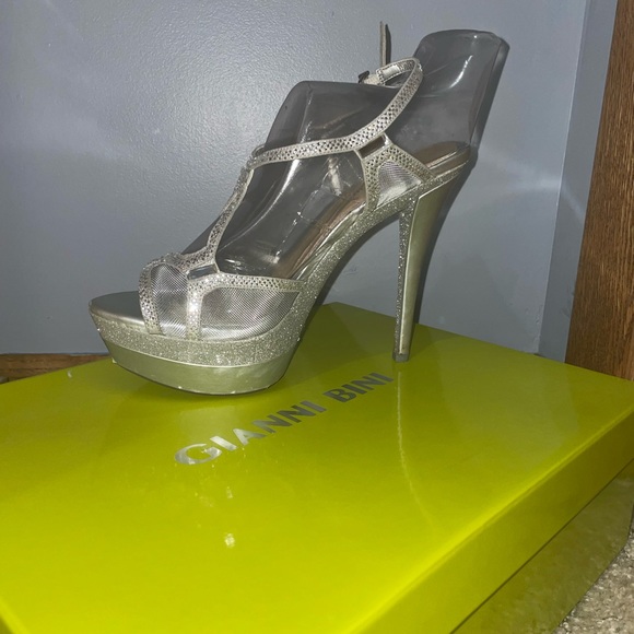 Gianni Bini Shoes - Gianni Bini Elicia Silver Heels with box